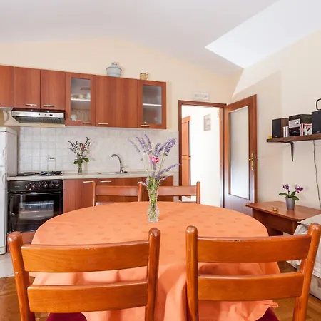 Apartments With A Parking Space Bozava, Dugi Otok - 8124 Bozava