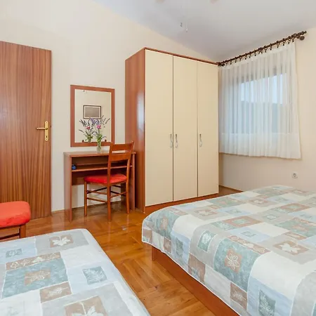 Apartments With A Parking Space Bozava, Dugi Otok - 8124