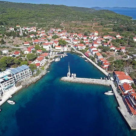 Apartman With A Parking Space Bozava, Dugi Otok - 8124 *