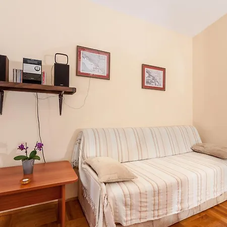 Apartman With A Parking Space Bozava, Dugi Otok - 8124 Božava