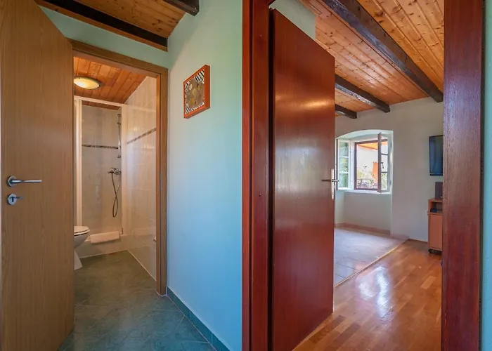Apartamento With Parking Space Bozava, Dugi Otok - 8124 Božava